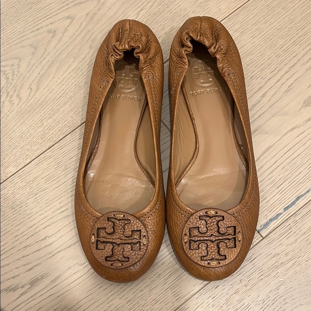 Tory Burch Brown Leather Flats with Iconic Logo